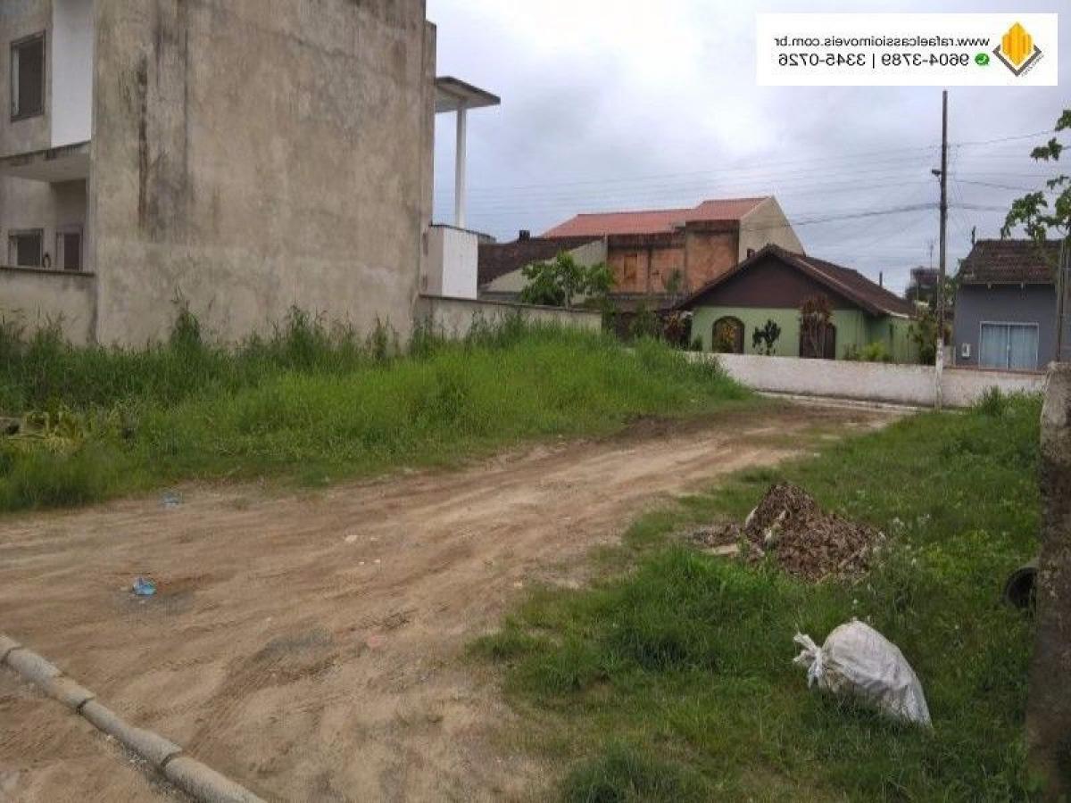 Picture of Residential Land For Sale in Balneario Piçarras, Santa Catarina, Brazil