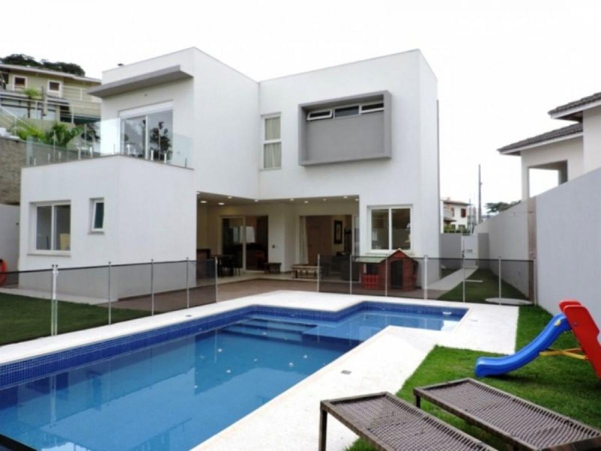 Picture of Home For Sale in Carapicuiba, Sao Paulo, Brazil