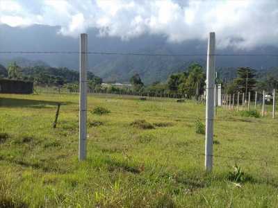 Residential Land For Sale in Caraguatatuba, Brazil