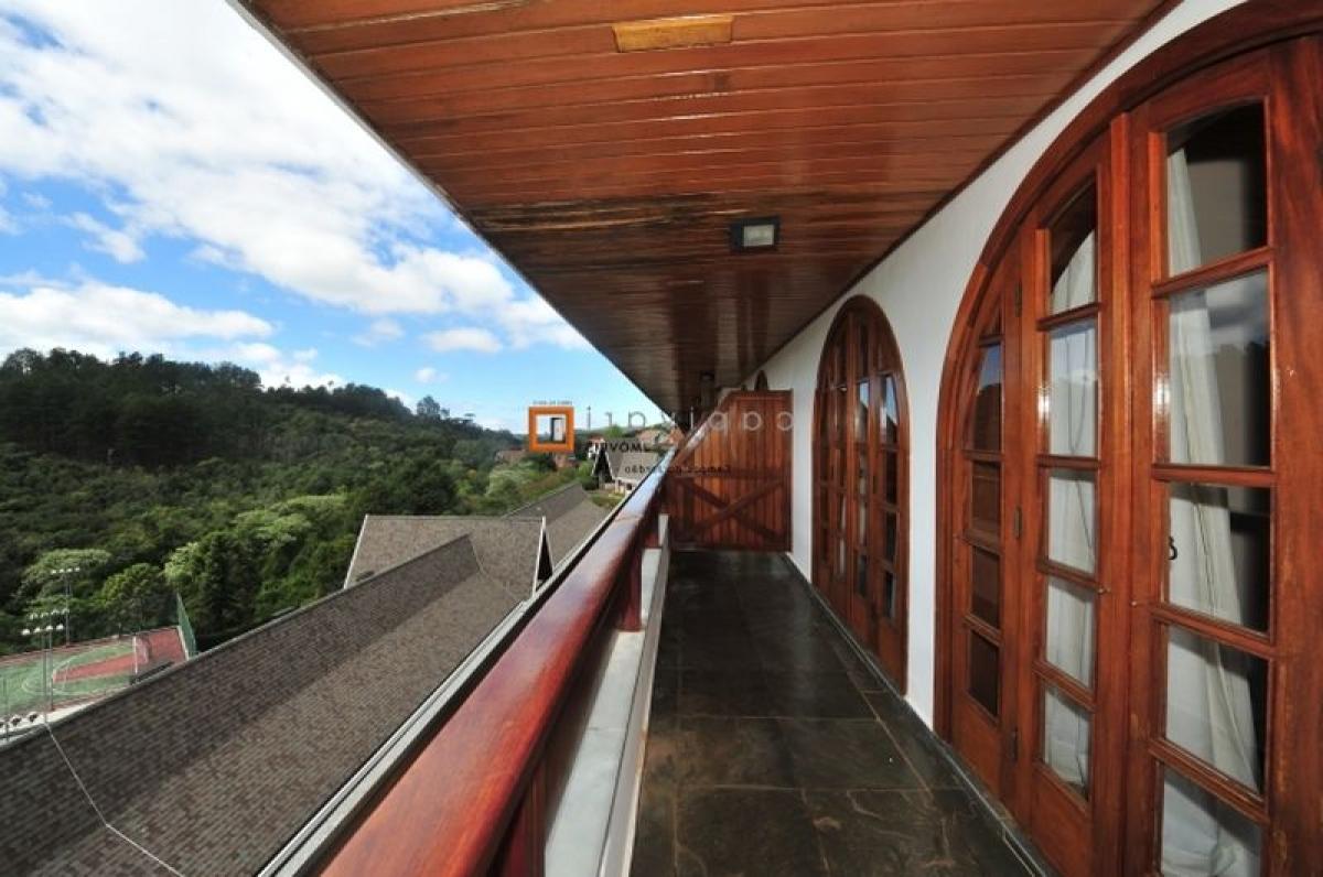 Picture of Apartment For Sale in Campos Do Jordao, Sao Paulo, Brazil