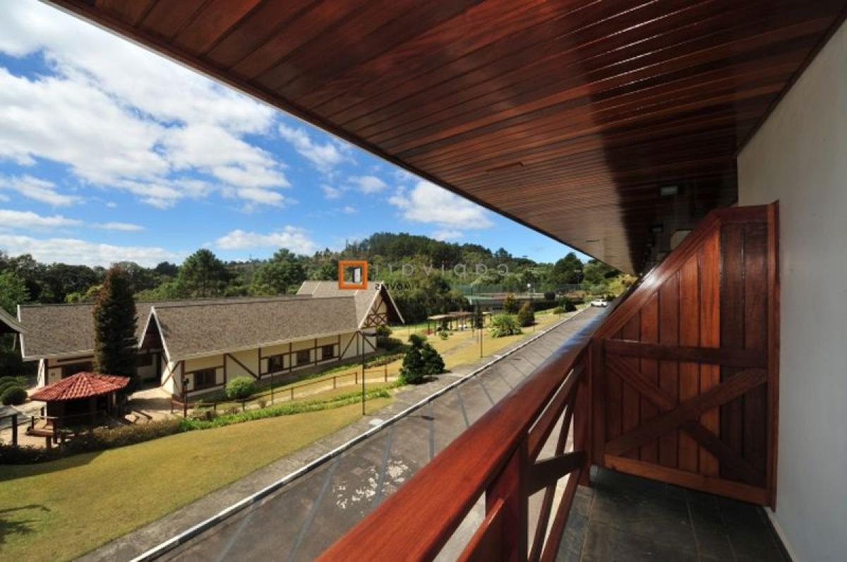 Picture of Apartment For Sale in Campos Do Jordao, Sao Paulo, Brazil