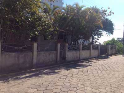 Home For Sale in Balneario Piçarras, Brazil
