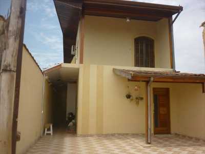 Townhome For Sale in Ubatuba, Brazil