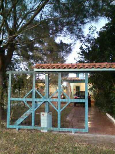 Home For Sale in Balneario Pinhal, Brazil