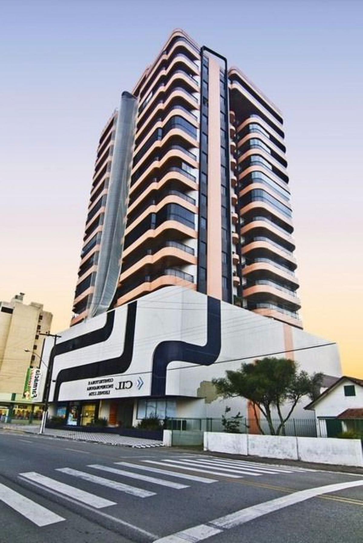 Picture of Apartment For Sale in Balneario Piçarras, Santa Catarina, Brazil