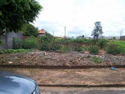 Residential Land For Sale in Marilia, Brazil