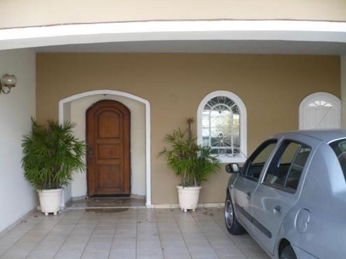 Picture of Home For Sale in Marilia, Sao Paulo, Brazil