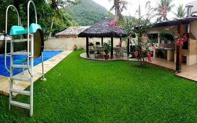 Home For Sale in Sao Sebastiao, Brazil