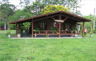 Home For Sale in Sao LourenÃ§o Da Serra, Brazil