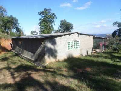 Home For Sale in Sao LourenÃ§o Da Serra, Brazil