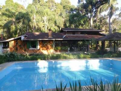 Home For Sale in Sao LourenÃ§o Da Serra, Brazil