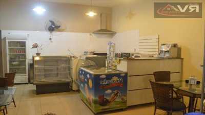 Commercial Building For Sale in 