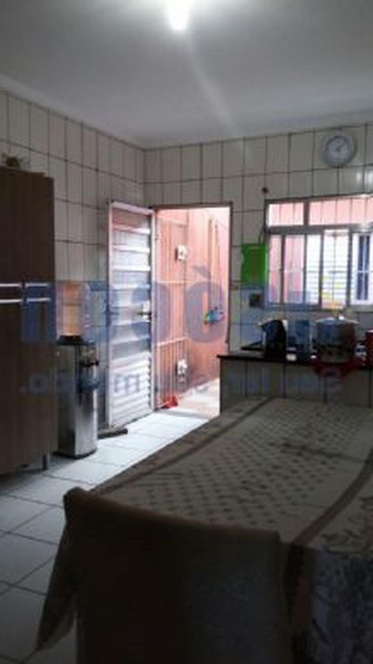 Picture of Home For Sale in Aruja, Sao Paulo, Brazil