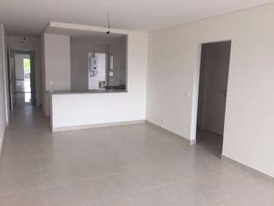 Apartment For Sale in Pouso Alegre, Brazil