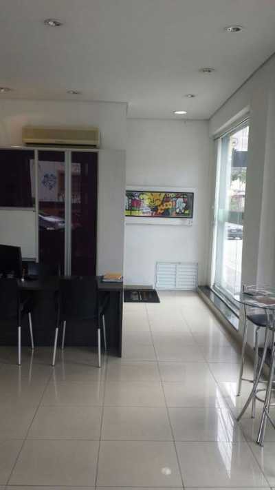 Commercial Building For Sale in