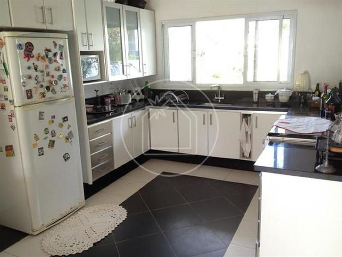 Picture of Home For Sale in Embu, Sao Paulo, Brazil