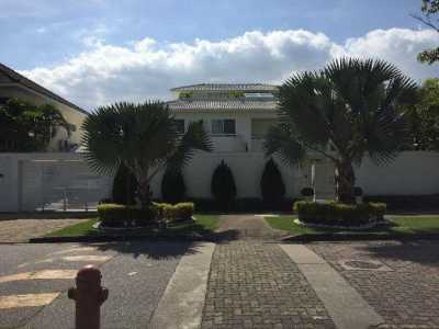 Townhome For Sale in Rio De Janeiro, Brazil