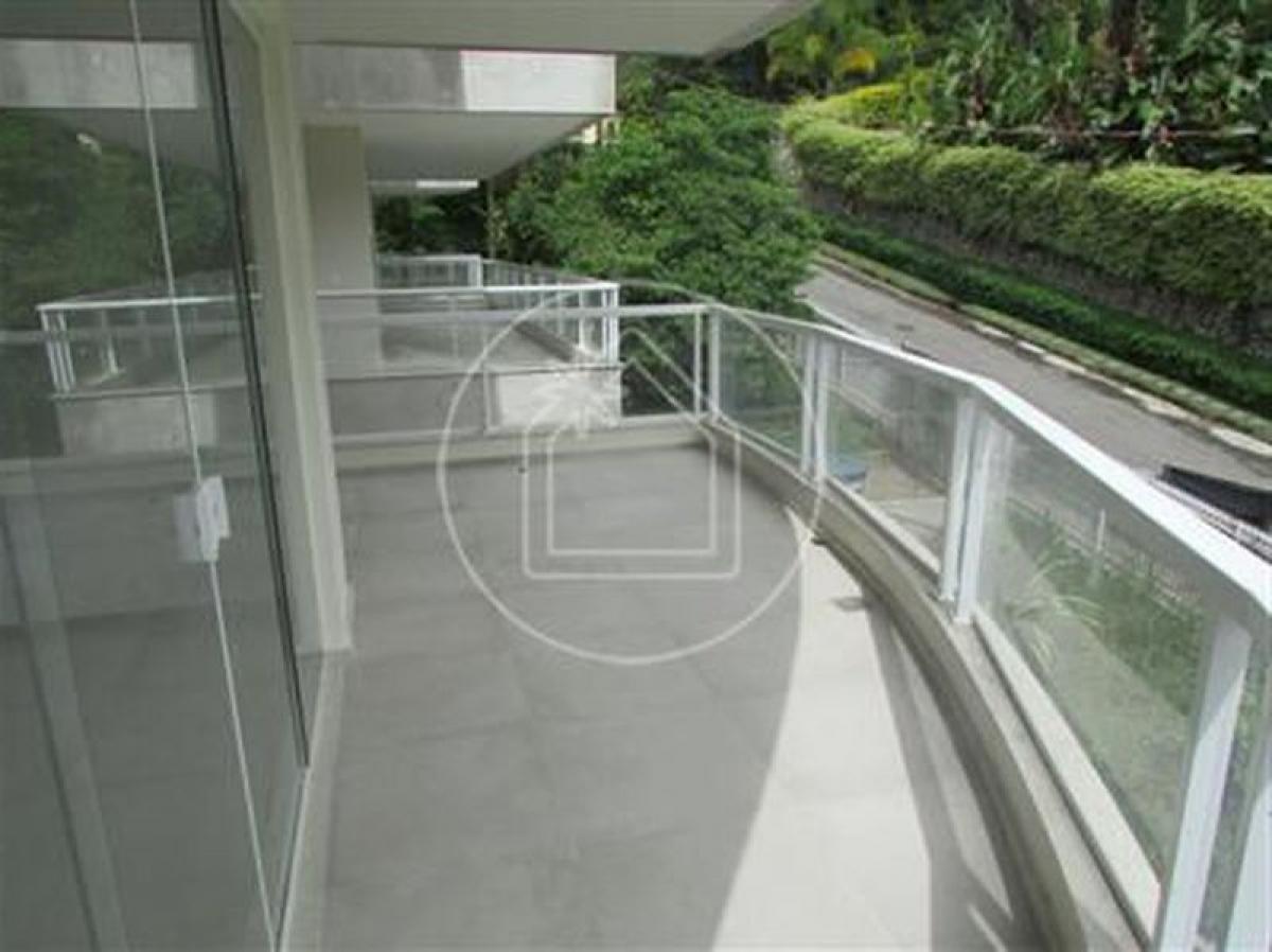 Picture of Apartment For Sale in Nova Friburgo, Rio De Janeiro, Brazil