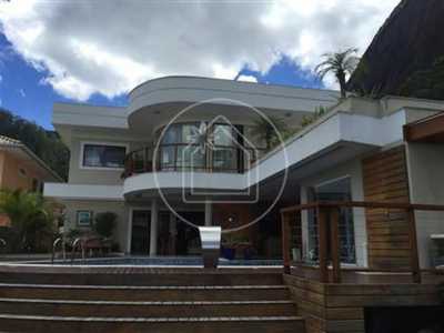 Home For Sale in Nova Friburgo, Brazil