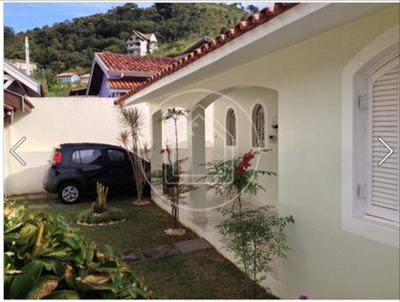 Home For Sale in Ãguas De Lindoia, Brazil