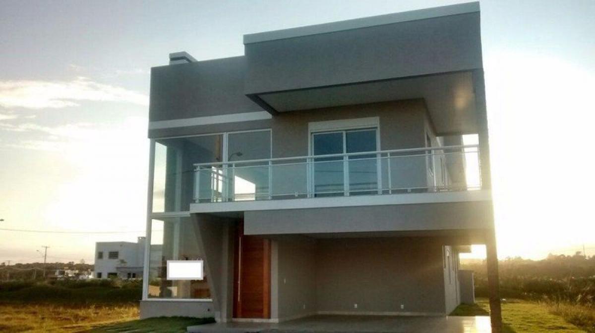 Picture of Home For Sale in Torres, Rio Grande do Sul, Brazil