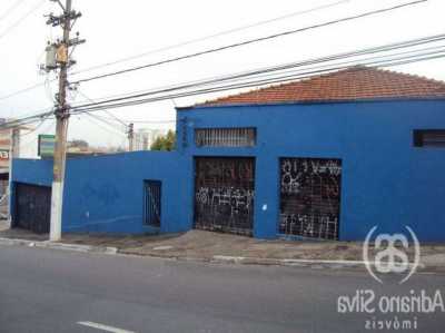Commercial Building For Sale in