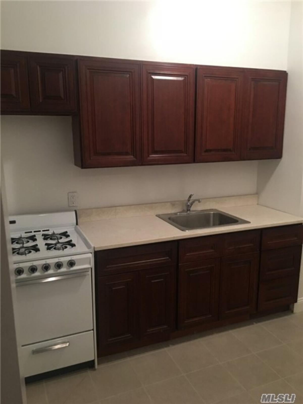 Picture of Apartment For Rent in College Point, New York, United States