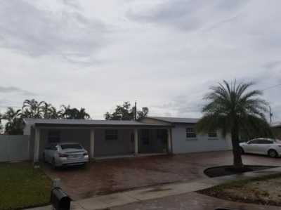 Home For Sale in Hialeah, Florida