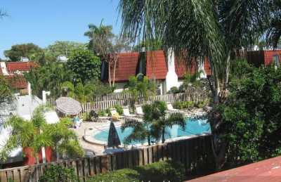 Townhome For Sale in Fort Myers, Florida