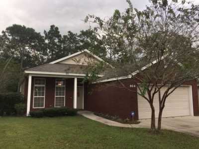 Home For Sale in Lynn Haven, Florida