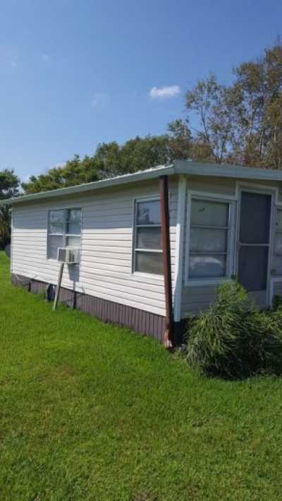 Mobile Home For Sale in Kissimmee, Florida