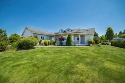 Home For Sale in Stanwood, Washington