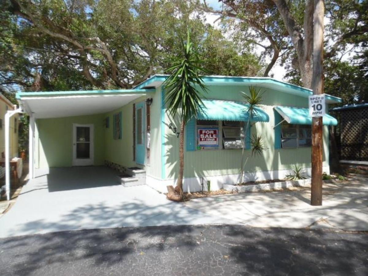Picture of Mobile Home For Sale in Saint Petersburg, Florida, United States