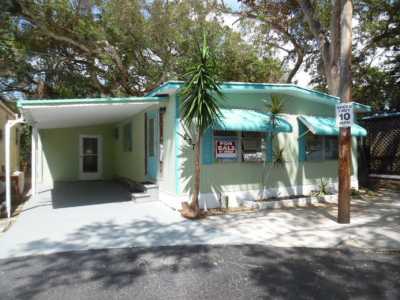 Mobile Home For Sale in Saint Petersburg, Florida