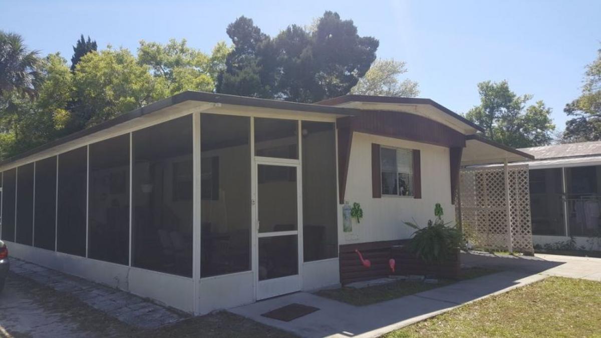 Picture of Mobile Home For Sale in Crystal River, Florida, United States