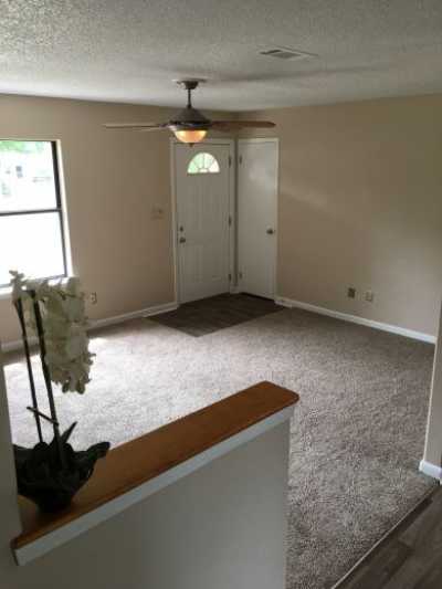 Home For Sale in Pace, Florida