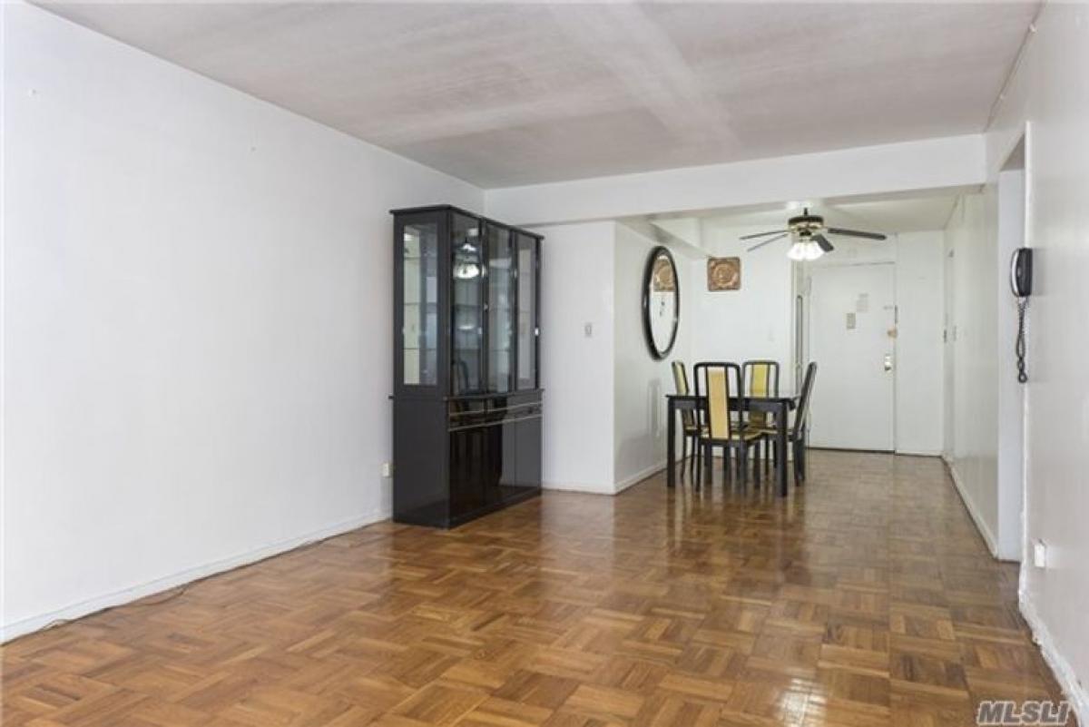 Picture of Apartment For Sale in Queens, New York, United States