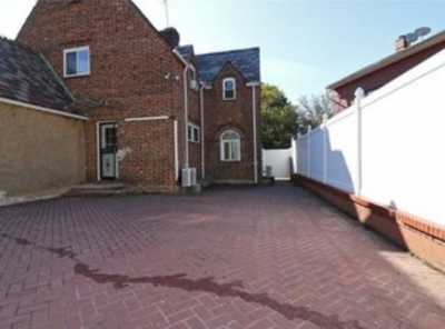 Townhome For Rent in Flushing, New York