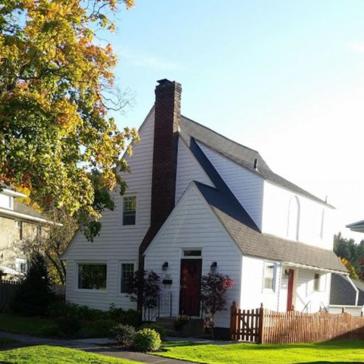 Picture of Home For Sale in Watertown, New York, United States
