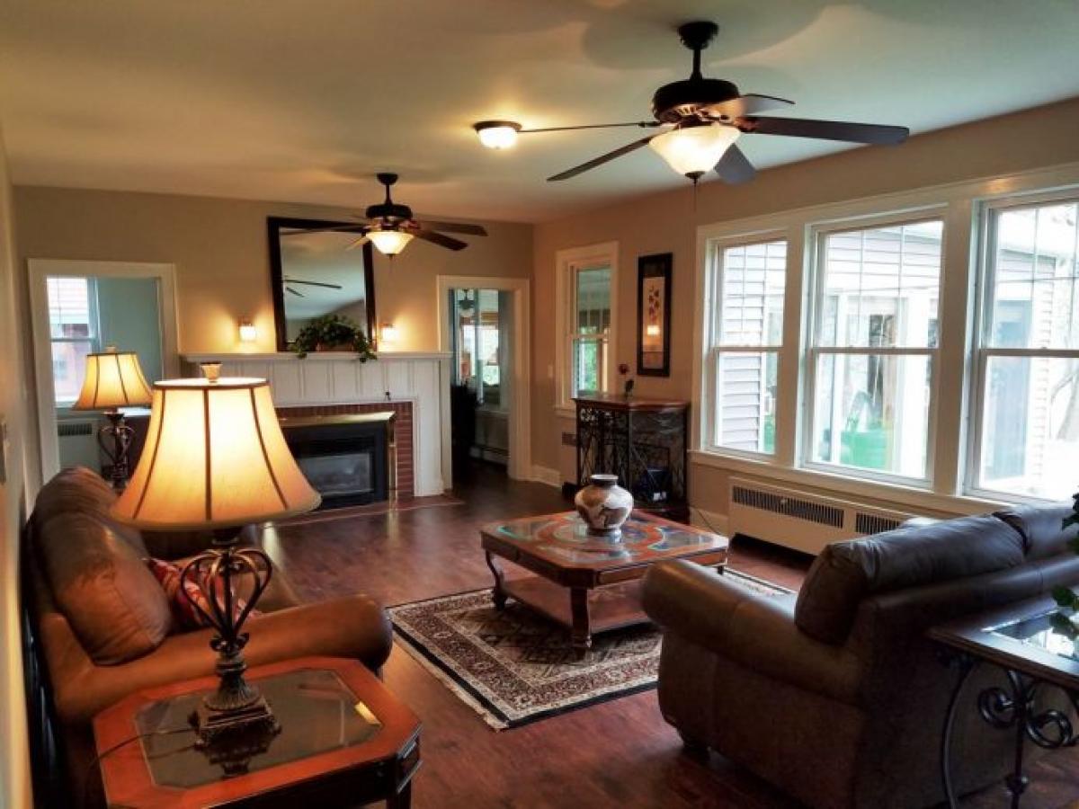 Picture of Home For Sale in Endicott, New York, United States