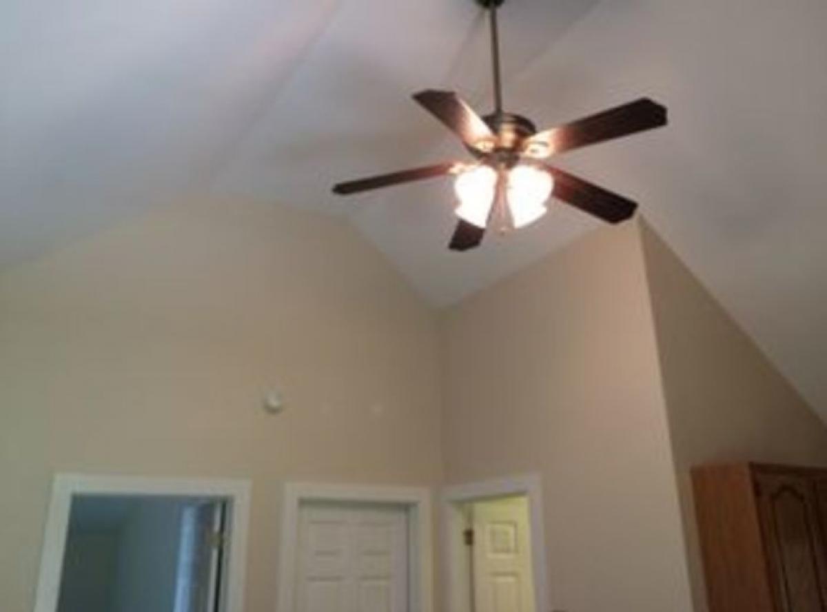 Picture of Apartment For Sale in Lake Placid, New York, United States