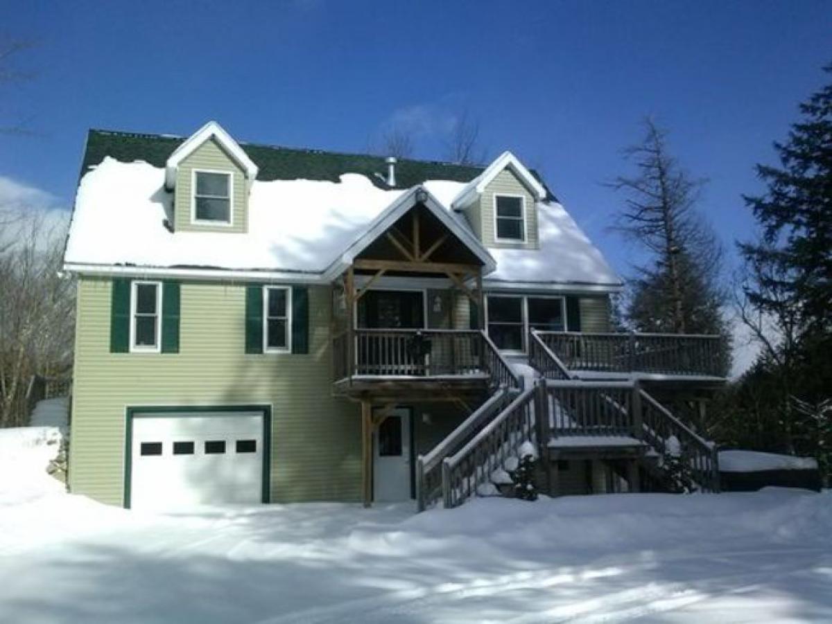 Picture of Home For Sale in Tupper Lake, New York, United States