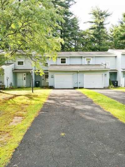 Townhome For Sale in Clifton Park, New York