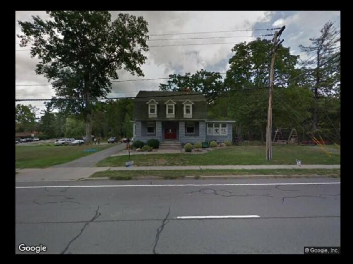 Picture of Home For Sale in Pittsford, New York, United States