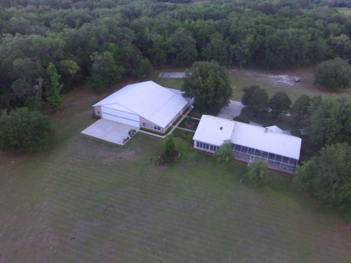 Picture of Home For Sale in Lake City, Florida, United States
