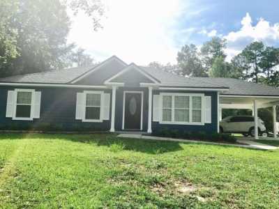 Home For Sale in Lake City, Florida