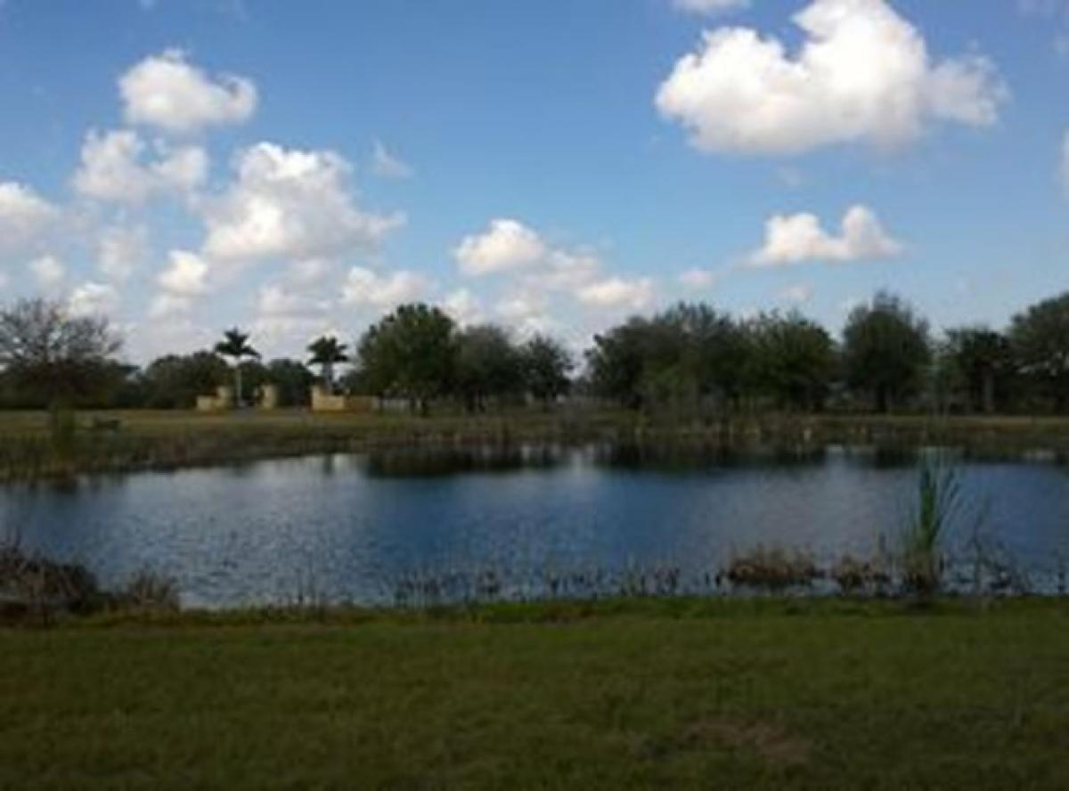 Picture of Residential Land For Sale in Vero Beach, Florida, United States