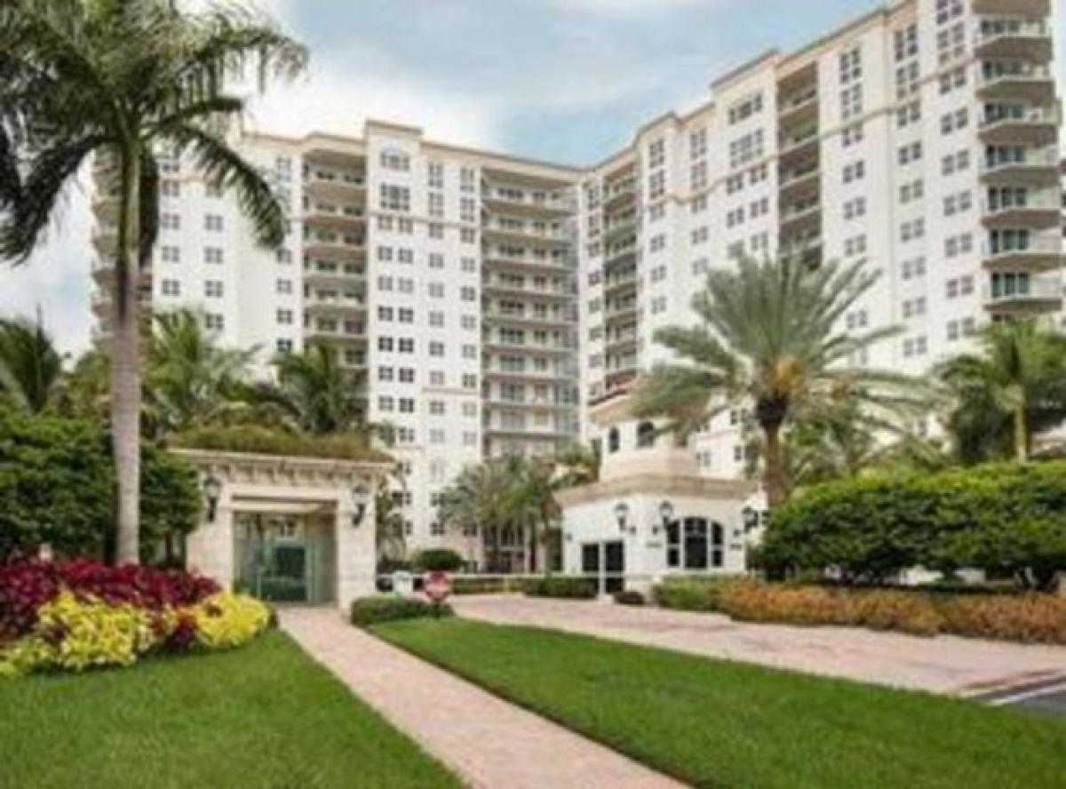 Picture of Condo For Sale in Aventura, Florida, United States