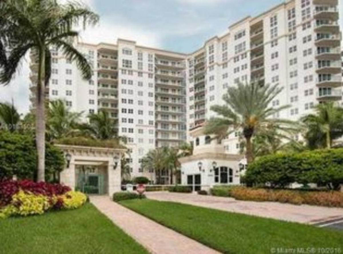 Picture of Condo For Sale in Miami, Florida, United States