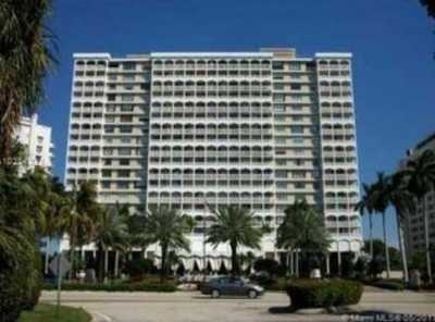 Condo For Sale in Bal Harbour, Florida
